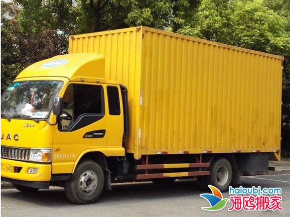 昆明西山區(qū)搬家小貨車合適還是選擇面包車搬家？